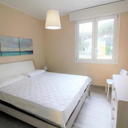 Apartment In 24915 Rosolina Mare